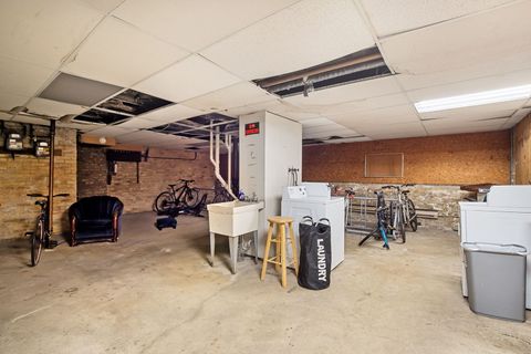 Tiny photo for 852 W Grace Street #T, Chicago, IL 60613 (MLS # 12467308)