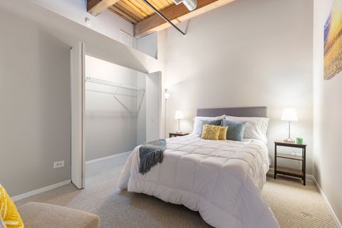 Tiny photo for 625 W Jackson Boulevard #402, Chicago, IL 60661 (MLS # 12614960)