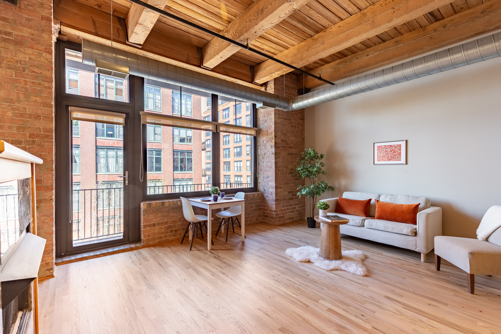 625 W Jackson Boulevard 402