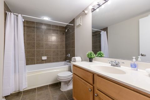 Tiny photo for 625 W Jackson Boulevard #402, Chicago, IL 60661 (MLS # 12614960)