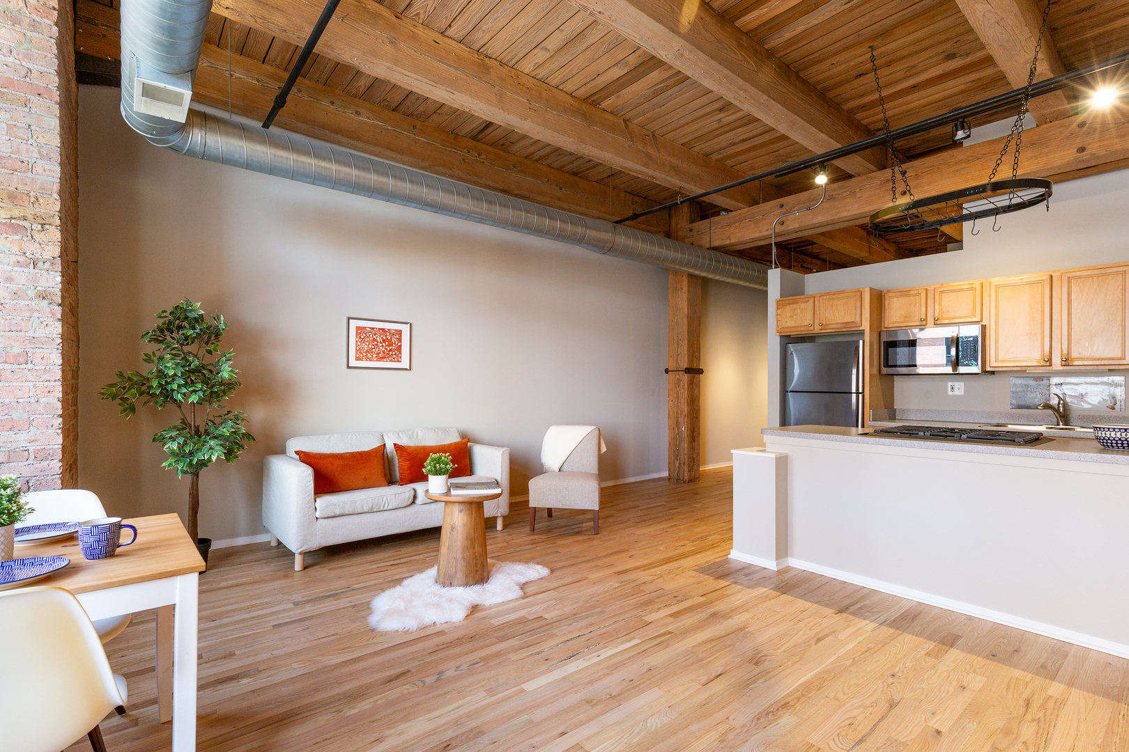 625 W Jackson Boulevard 402