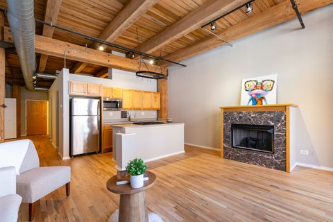 Tiny photo for 625 W Jackson Boulevard #402, Chicago, IL 60661 (MLS # 12614960)