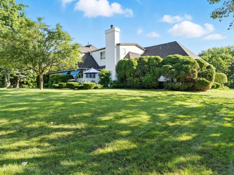 Tiny photo for 6024 Sedgley Court, Burr Ridge, IL 60527 (MLS # 12749649)