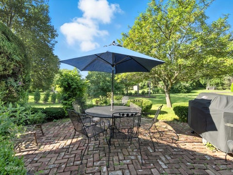 Tiny photo for 6024 Sedgley Court, Burr Ridge, IL 60527 (MLS # 12749649)
