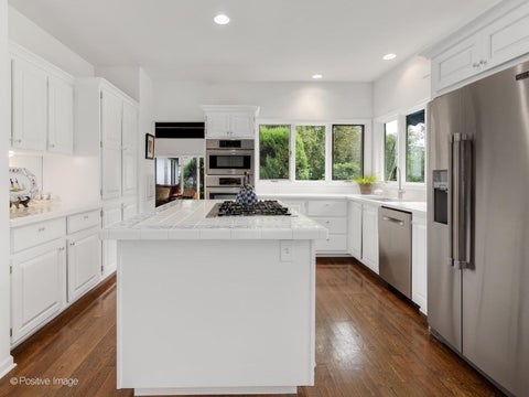 Tiny photo for 6024 Sedgley Court, Burr Ridge, IL 60527 (MLS # 12749649)