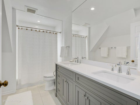 Tiny photo for 6024 Sedgley Court, Burr Ridge, IL 60527 (MLS # 12749649)