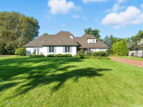 Tiny photo for 6024 Sedgley Court, Burr Ridge, IL 60527 (MLS # 12749649)