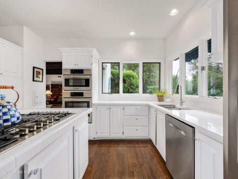 Tiny photo for 6024 Sedgley Court, Burr Ridge, IL 60527 (MLS # 12749649)