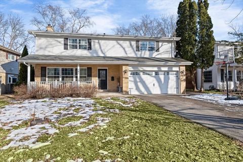 141 Kainer Avenue Barrington IL 60010