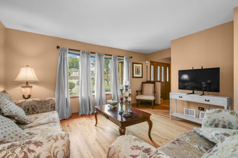 Tiny photo for 317 N Marcella Road, Mount Prospect, IL 60056 (MLS # 12746297)