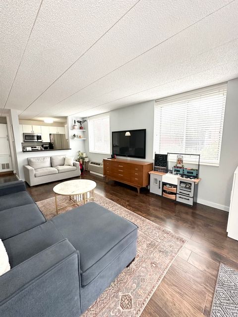 Tiny photo for 75 Kristin Circle #126, Schaumburg, IL 60195 (MLS # 12506109)