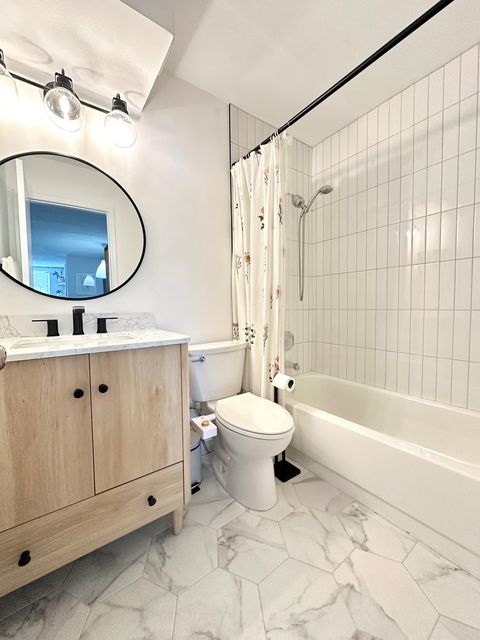 Tiny photo for 75 Kristin Circle #126, Schaumburg, IL 60195 (MLS # 12506109)