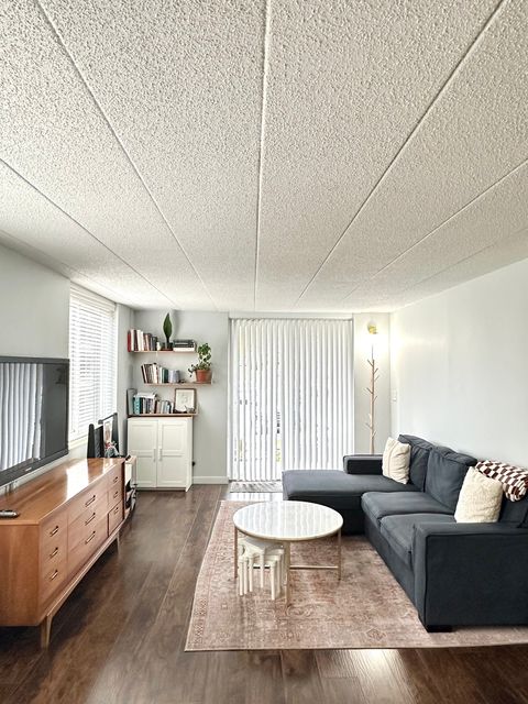 Tiny photo for 75 Kristin Circle #126, Schaumburg, IL 60195 (MLS # 12506109)