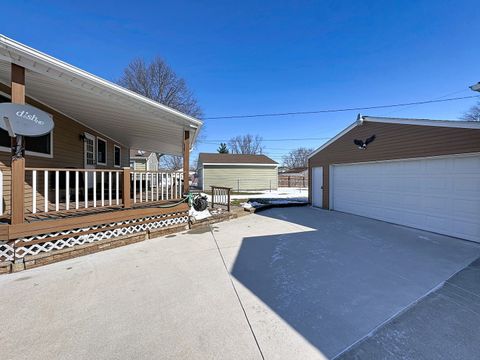Tiny photo for 906 7th Street, Colona, IL 61241 (MLS # 12595590)