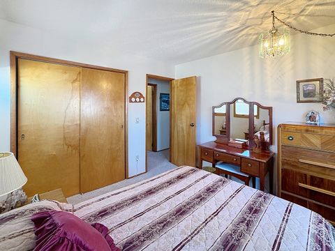 Tiny photo for 906 7th Street, Colona, IL 61241 (MLS # 12595590)