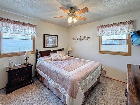 Tiny photo for 906 7th Street, Colona, IL 61241 (MLS # 12595590)