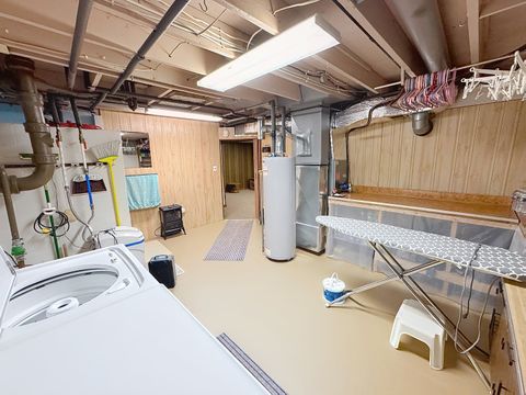 Tiny photo for 906 7th Street, Colona, IL 61241 (MLS # 12595590)