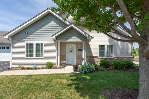 Photo of 2035 Somerset Lane #2035, Sycamore, IL 60178 (MLS # 12667229)