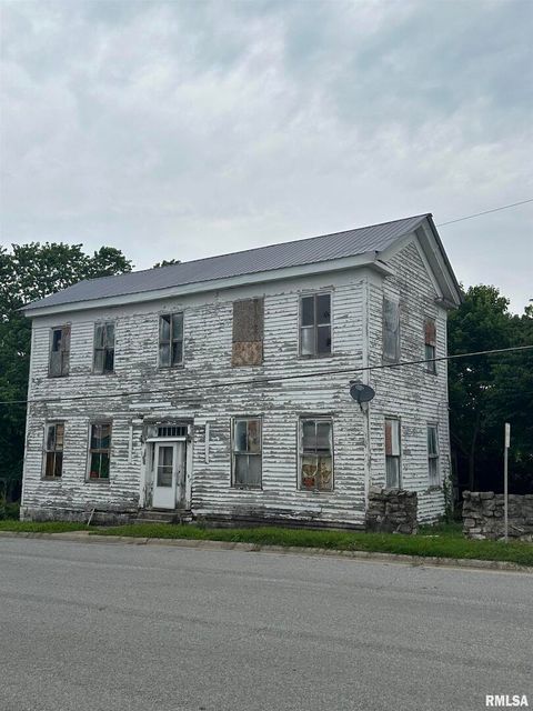 Tiny photo for 107 N MARKET Street, Jonesboro, IL 62952 (MLS # QC4264831)