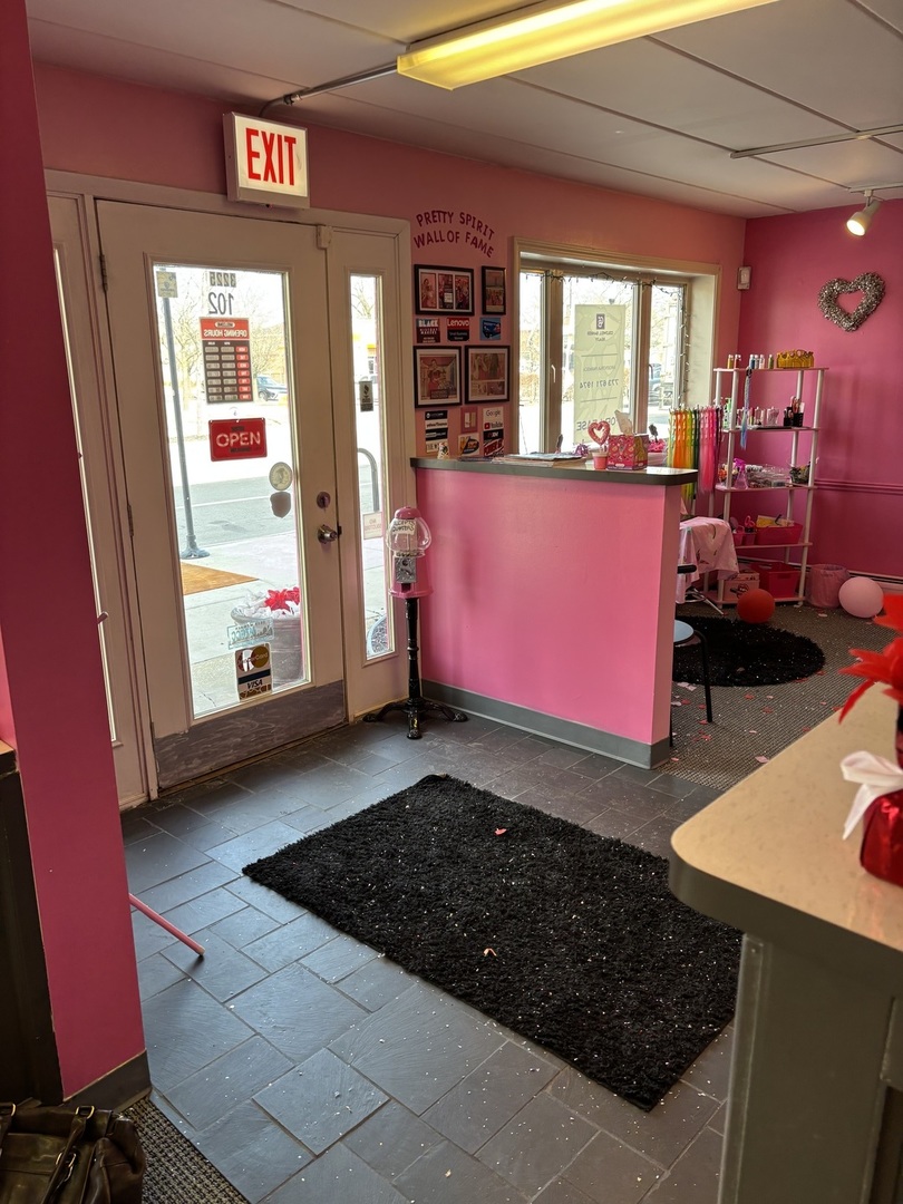 3225 W 111th Street 101-102