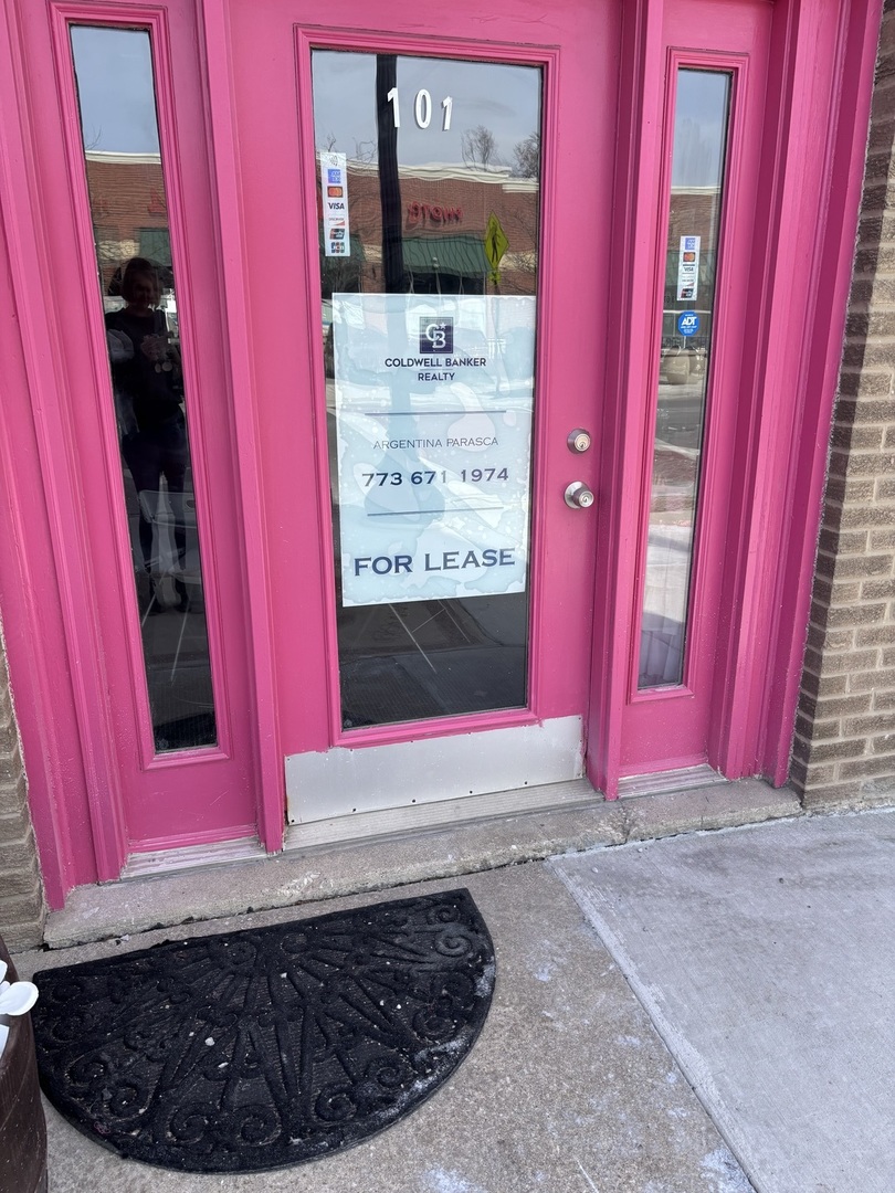 3225 W 111th Street 101-102