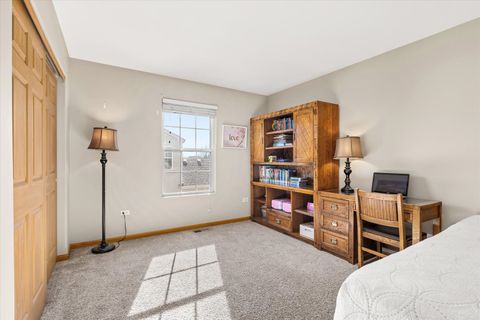 Tiny photo for 402 S Palmer Drive, Bolingbrook, IL 60490 (MLS # 12571696)