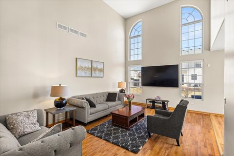 Tiny photo for 402 S Palmer Drive, Bolingbrook, IL 60490 (MLS # 12571696)