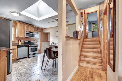 Tiny photo for 13533 Short Drive, Crestwood, IL 60418 (MLS # 12500307)