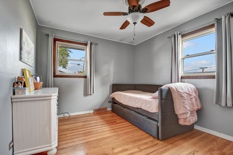 Tiny photo for 13533 Short Drive, Crestwood, IL 60418 (MLS # 12500307)