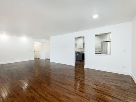 Tiny photo for 2315 E Olive Street #2B, Arlington Heights, IL 60004 (MLS # 12545111)