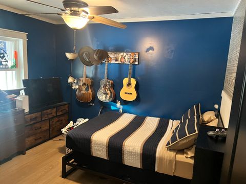 Tiny photo for 601 N 6th Street, Vienna, IL 62995 (MLS # 100000065)