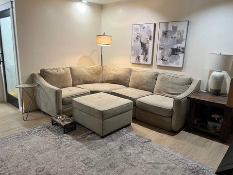 Tiny photo for 601 N 6th Street, Vienna, IL 62995 (MLS # 100000065)