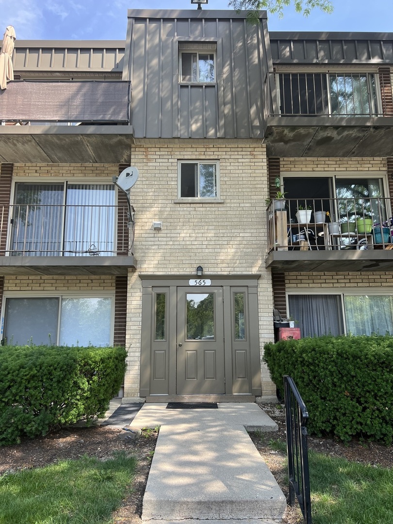 565 Fairway View Drive 2L