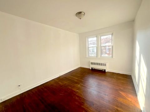 Tiny photo for 6557 N California Avenue #2S, Chicago, IL 60645 (MLS # 12578731)