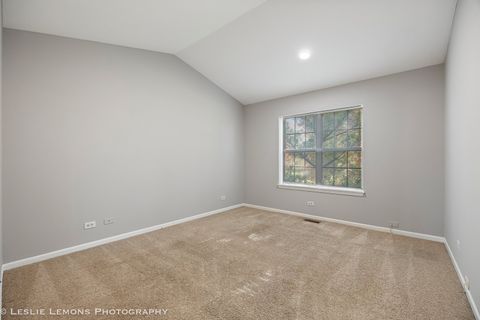 Tiny photo for 313 CROMWELL Court, Westmont, IL 60559 (MLS # 12507296)