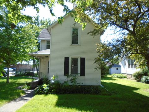 Single Family Residence in Bradley IL 147 Prairie Avenue.jpg