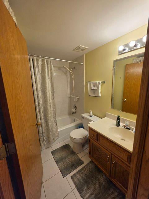 Tiny photo for 7902 NAGLE Avenue #2S, Burbank, IL 60459 (MLS # 12616204)