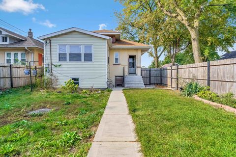 Tiny photo for 1501 S 56th Court, Cicero, IL 60804 (MLS # 12497801)