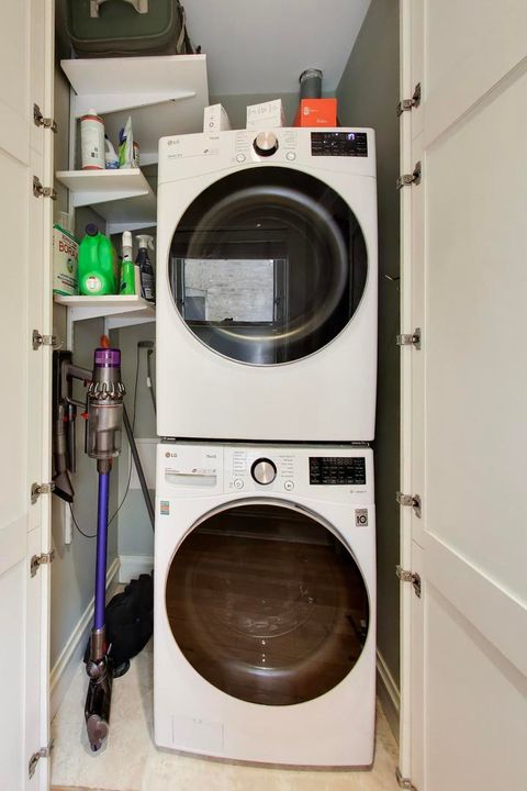 Tiny photo for 806 Forest Avenue #1, Evanston, IL 60202 (MLS # 12634608)