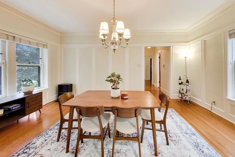 Tiny photo for 806 Forest Avenue #1, Evanston, IL 60202 (MLS # 12634608)