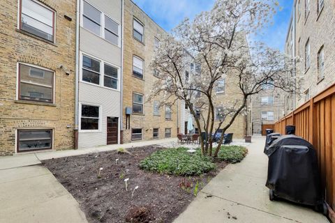 Tiny photo for 806 Forest Avenue #1, Evanston, IL 60202 (MLS # 12634608)