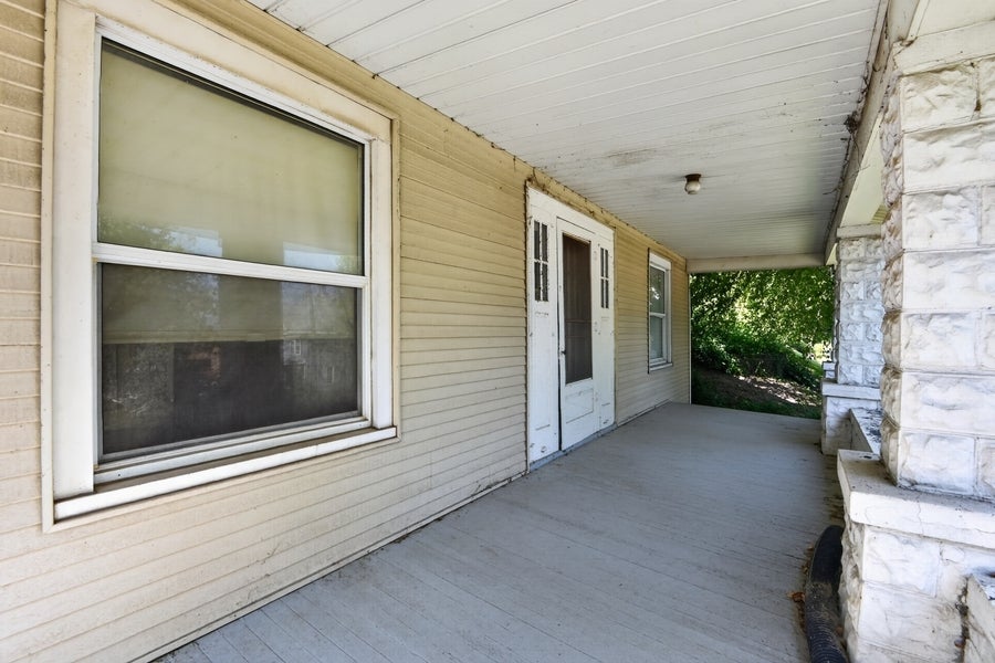 206 8th Street