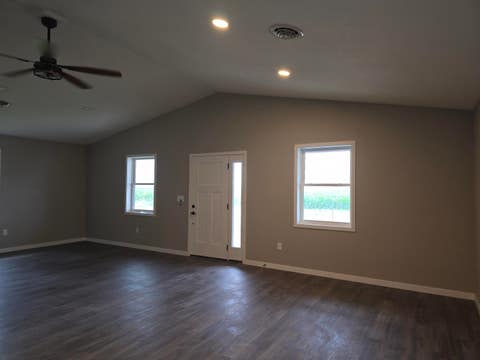Tiny photo for 1005 Augusta Road, Carthage, IL 62321 (MLS # 100539017)