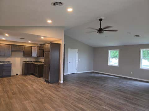 Tiny photo for 1005 Augusta Road, Carthage, IL 62321 (MLS # 100539017)