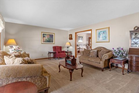 Tiny photo for 504 Augusta Drive, Chatham, IL 62629 (MLS # 12609147)