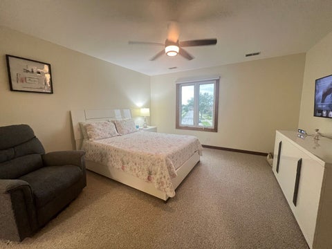 Tiny photo for 9811 W Creek Road #E2, Palos Park, IL 60464 (MLS # 12751357)