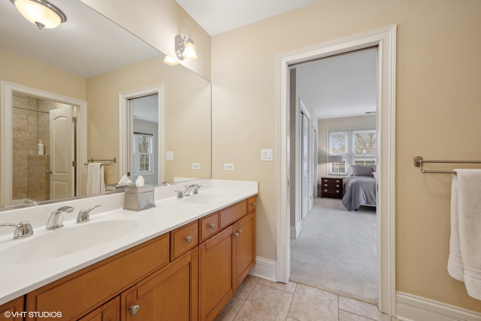 Glencoe, Illinois 60022, United States, 3 Bedrooms Bedrooms, ,4 BathroomsBathrooms,Residential,Active,218639