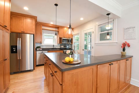 Tiny photo for 830 N Harvey Avenue, Oak Park, IL 60302 (MLS # 12705689)