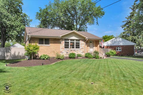 Tiny photo for 12008 S 71st Court, Palos Heights, IL 60463 (MLS # 12706543)