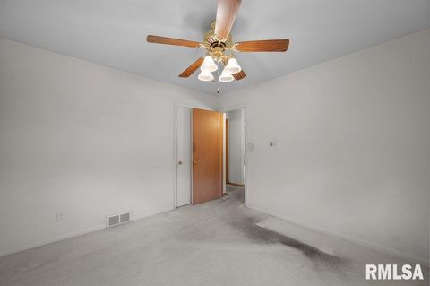 Tiny photo for 5325 28TH Avenue, Moline, IL 61265 (MLS # QC4268758)